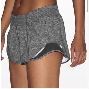 Lululemon Hotty Hot Short 2.5”